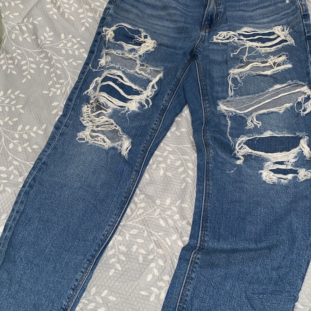 American Eagle Outfitters High Rise Distressed Blue Jeans